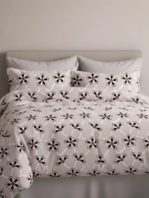 Maroon & Black Floral Pattern Double Bedsheet Set with 2 Pillow Covers